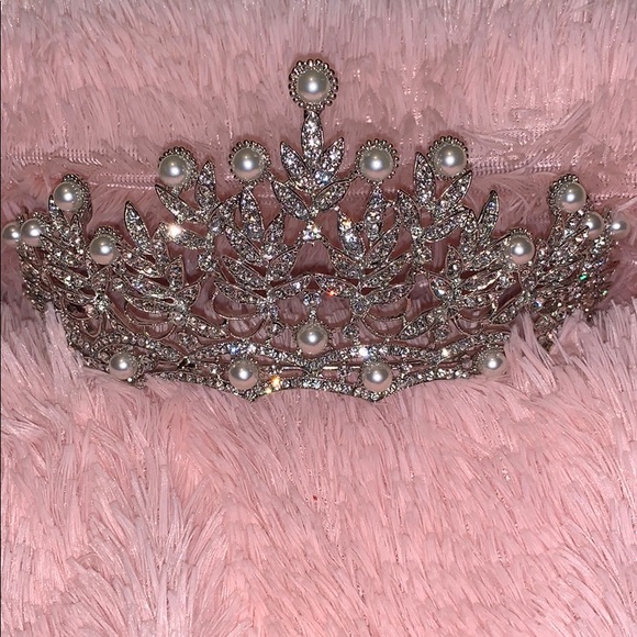 Accessories - Bridal Embellished Crown/Headpiece